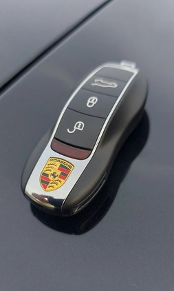 Porsche Cayenne cena 132000 przebieg: 146000, rok produkcji 2012 z Pruszków małe 529